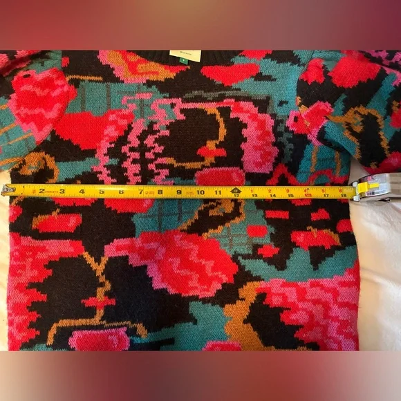 FARM Rio Women’s Lovers Apples Puff Sleeve Sweater, Multi Color, Size Small - Picture 8 of 8